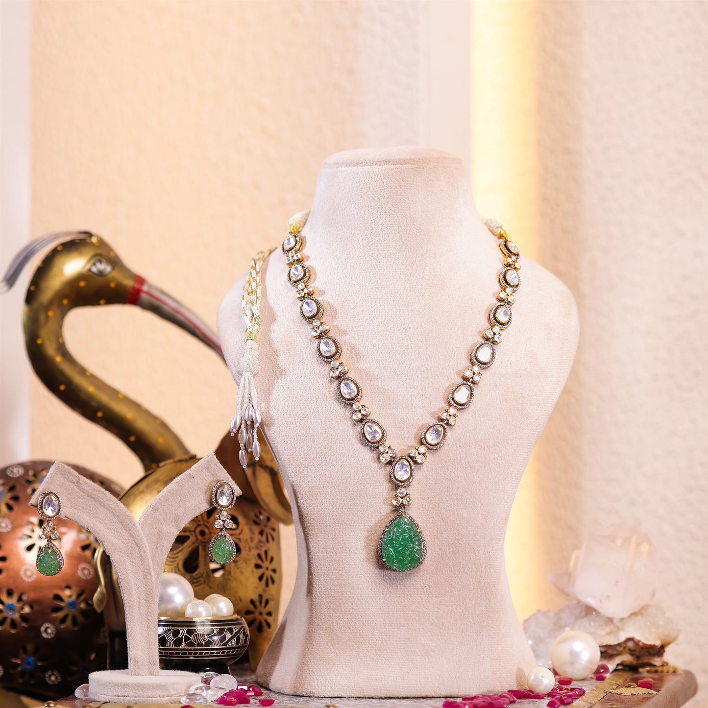 Dīrgham Polki With Carved Emerald Set