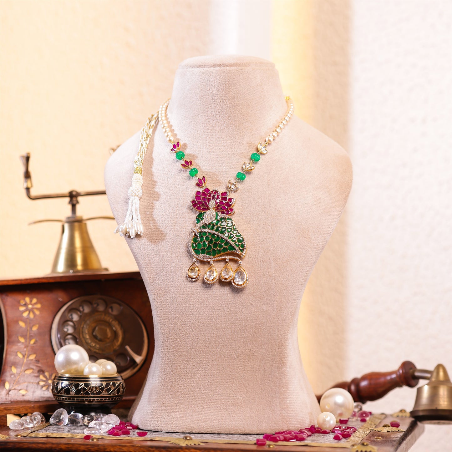 Snehali Polki-Emerald Necklace Set